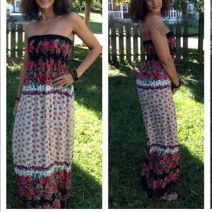 Forever21 Floral Maxi Dress Size Small